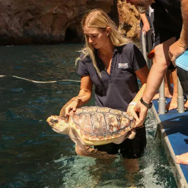 14. Jessica Van De Pas Andrew Christie With Kibou