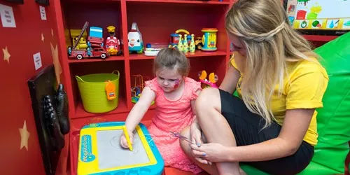 Ashley Hayes From Merlins Magic Wand Helps Amelia Colour In In The New Playroom 1
