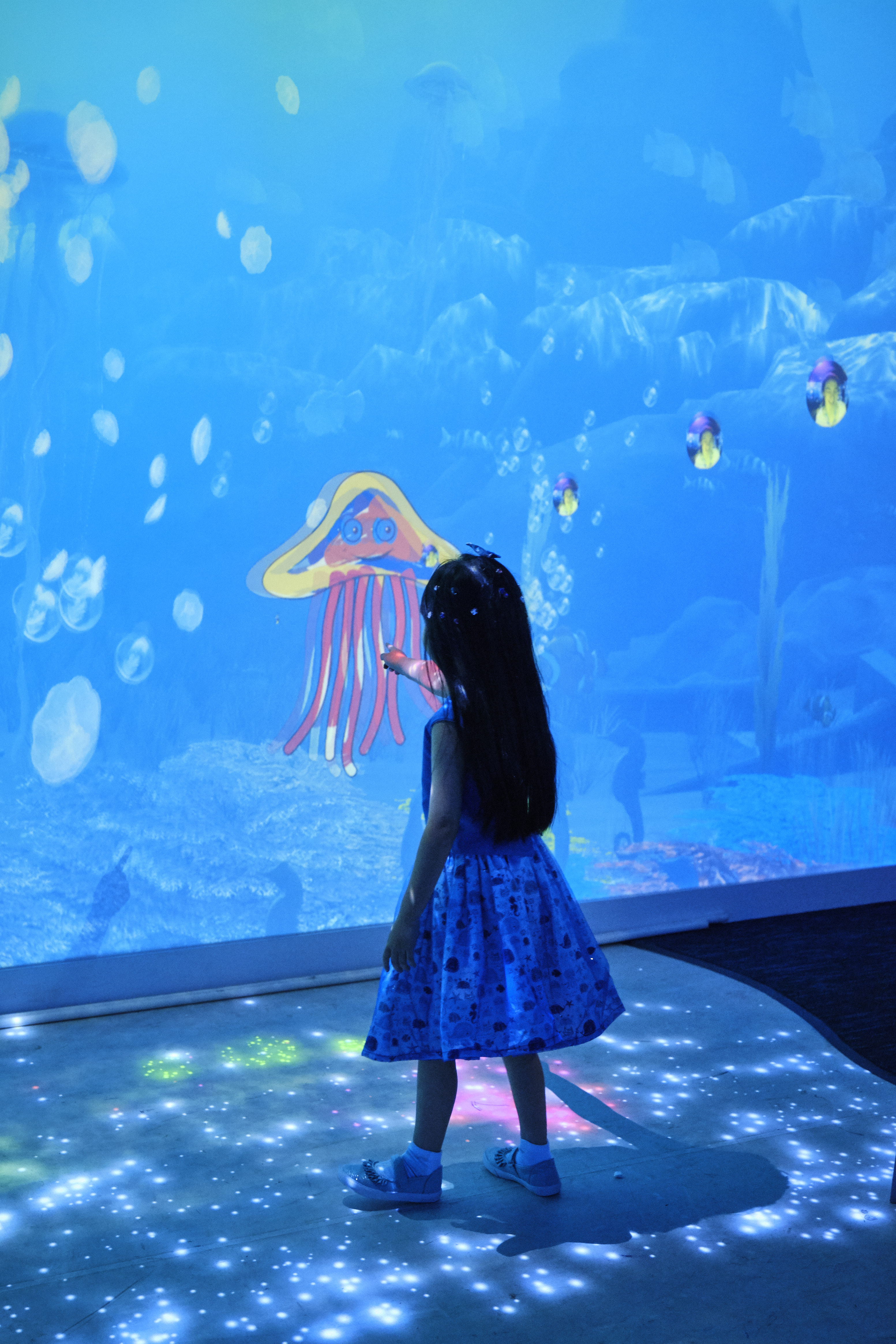 SLMA Ocean Invaders Art Aquarium (13)