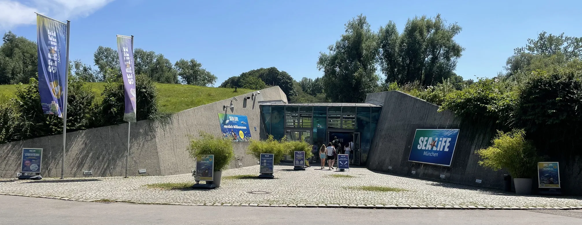 SLMUC Vorplatz