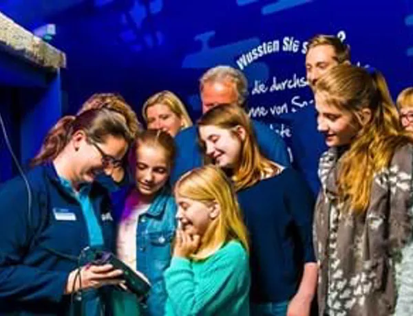 Es sind sogar Gruppenbesuche und Führungen im SEA LIFE möglich