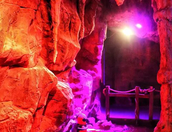 Tropfsteinhöhle 3
