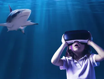 360X276 VR Girl Shark (002)