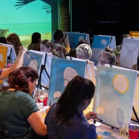 Discover Unique Experiences Champainting Under the Sea at SEA LIFE Sydney