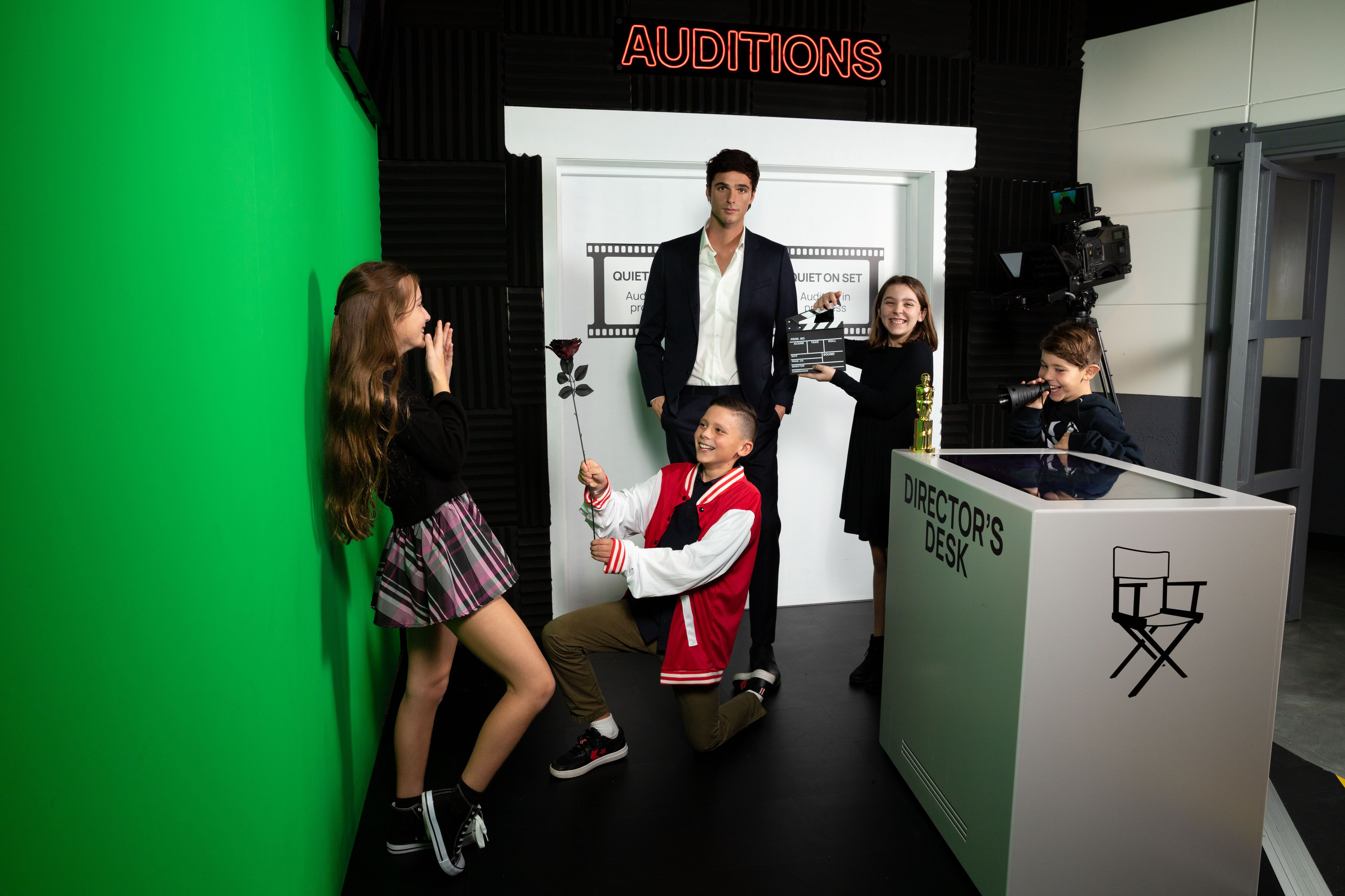 Madame Tussauds Sydney Kids Step On Set With Jacob Elordi