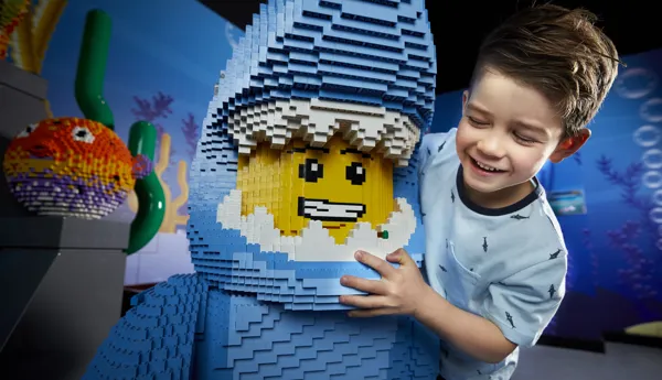 KH 120 MEG Legoland 070918 Medres