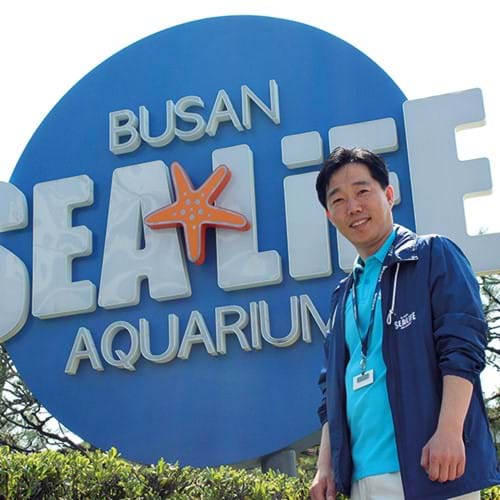 Jini ist Kurator im SEA LIFE Busan in Südkorea