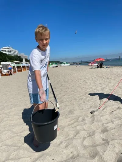 Schüler Des OGT Beim Müll Sammeln 2